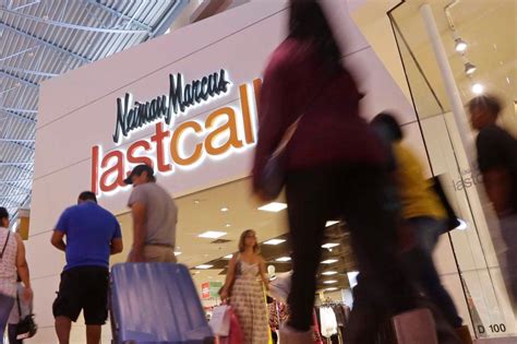 neiman marcus sales decline.